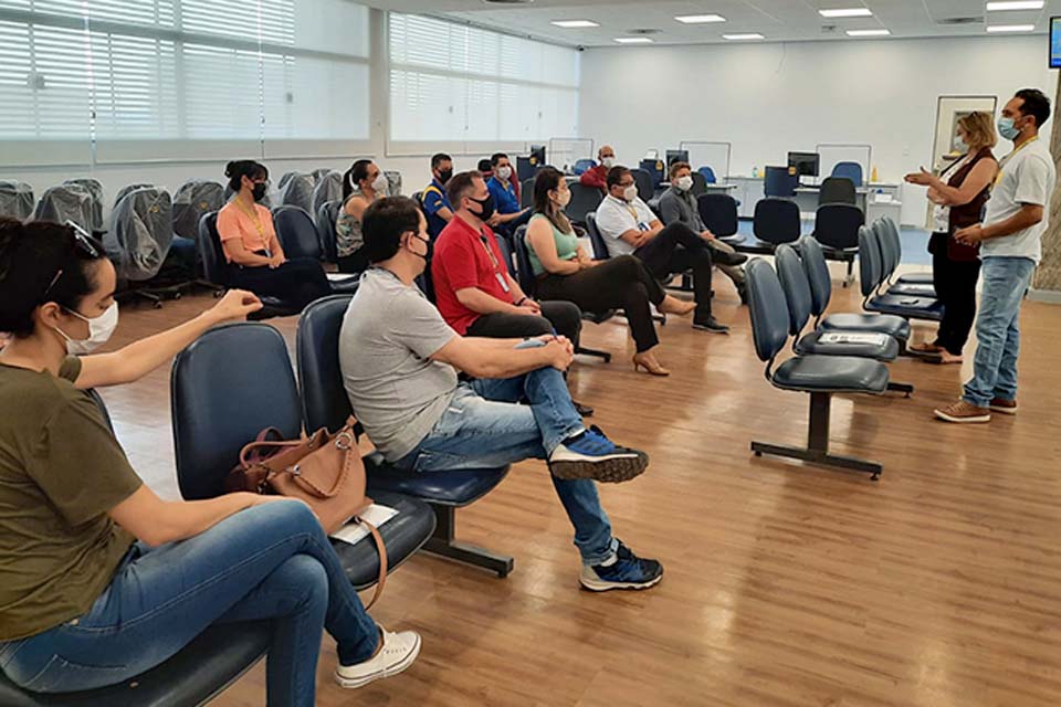 Caravana do Sindicato dos Bancários e Trabalhadores do Ramo Financeiro de Rondônia destaca a importância do acordo bianual que garantiu direitos e ganho real