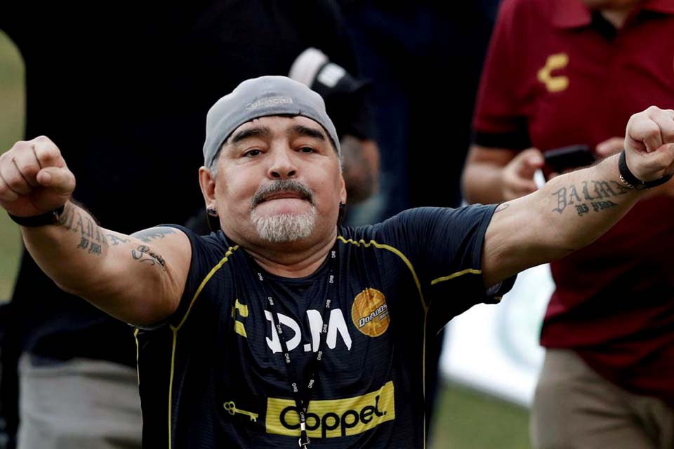 Maradona terá alta do hospital nesta quarta-feira, afirma advogado