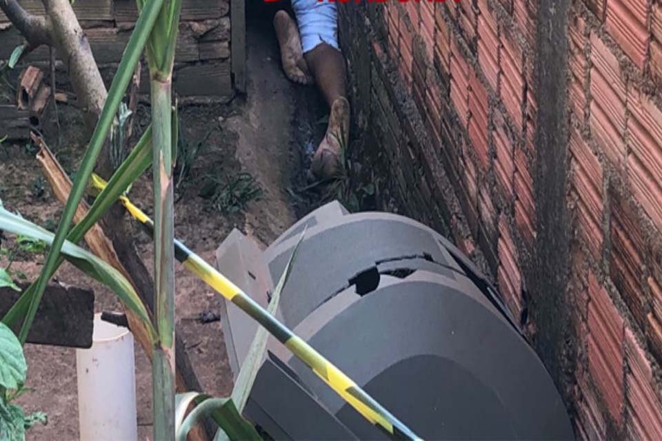 Homem é encontrado morto em corredor de residência na zona sul