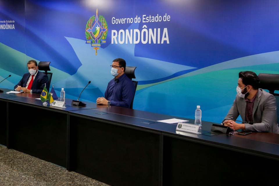 Governador Marcos Rocha e o prefeito Hildon Chaves reforçam alinhamento no combate ao coronavírus