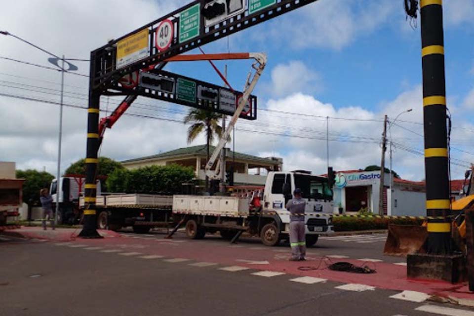 Semáforo removido da Avenida Cuiabá será reinstalado na Br-364, com Rodovia 383