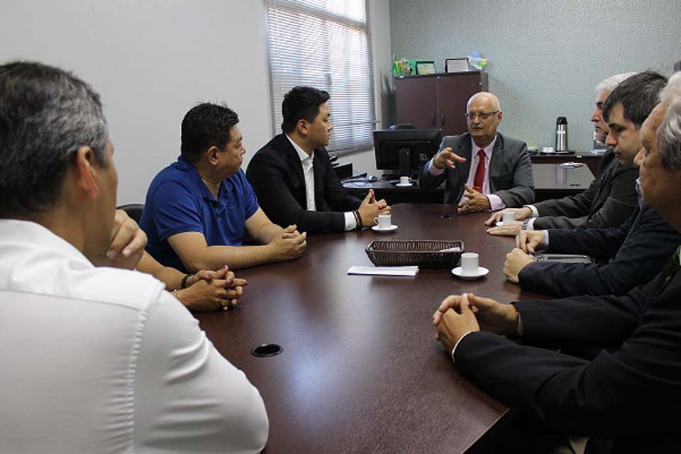 China e Estado de Rondônia estreitam relações comerciais durante reunião;  intenção é adquirir inicialmente 6 milhões de toneladas/ano de soja