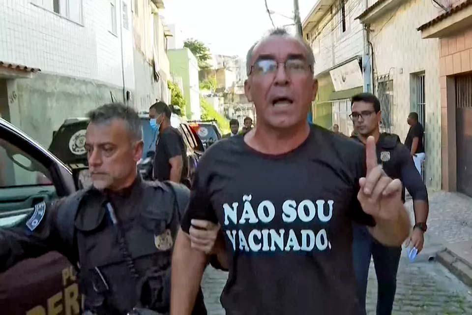 Radical religioso é condenado a 18 anos de prisão por ataques a judeus na internet