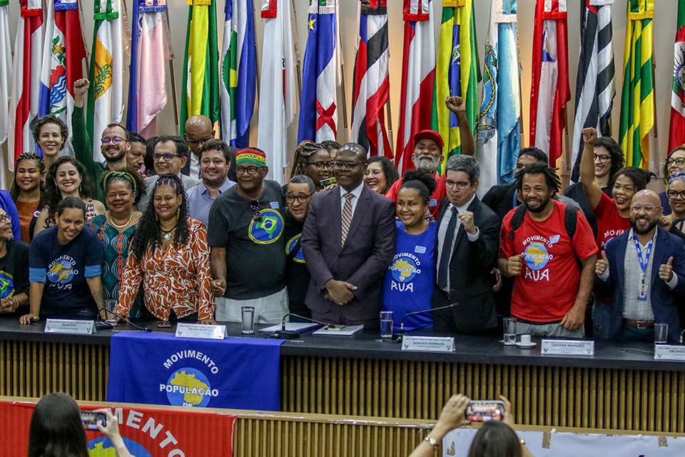 Comitê de política para população em situação de rua toma posse