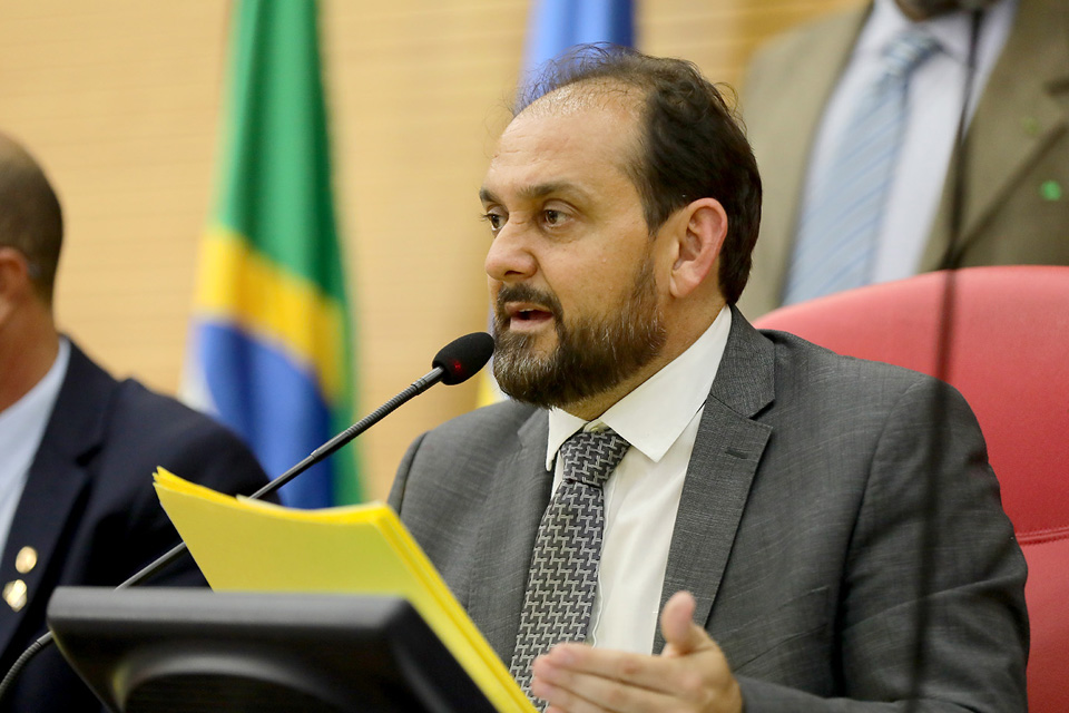 Deputado Laerte Gomes indica criação de policlínica em Ji-Paraná
