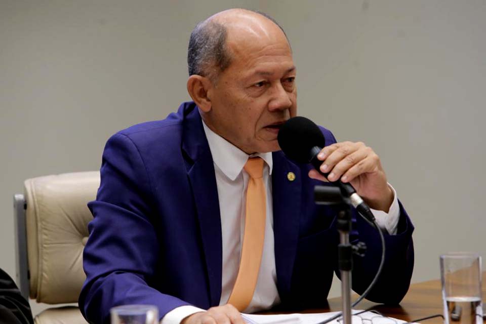 Deputado Coronel Chrisóstomo presta contas de repasses feitos ao municípios de Rondônia; para Guajará-Mirim foram R$ 8 milhões