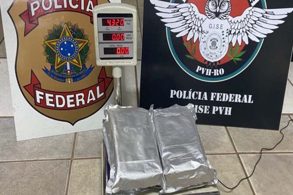 PF prende mulher transportando mais de 4 kg de cocaína no aeroporto 