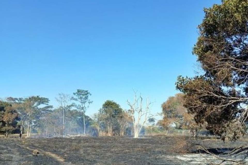 Incêndio devasta área de 20 hectares na Zona Rural de Cacoal