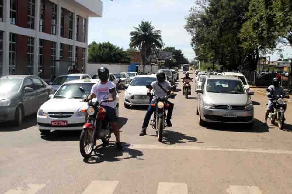 Condutores de veículos devem ficar atentos aos novos prazos de processos e procedimentos de trânsito em Rondônia