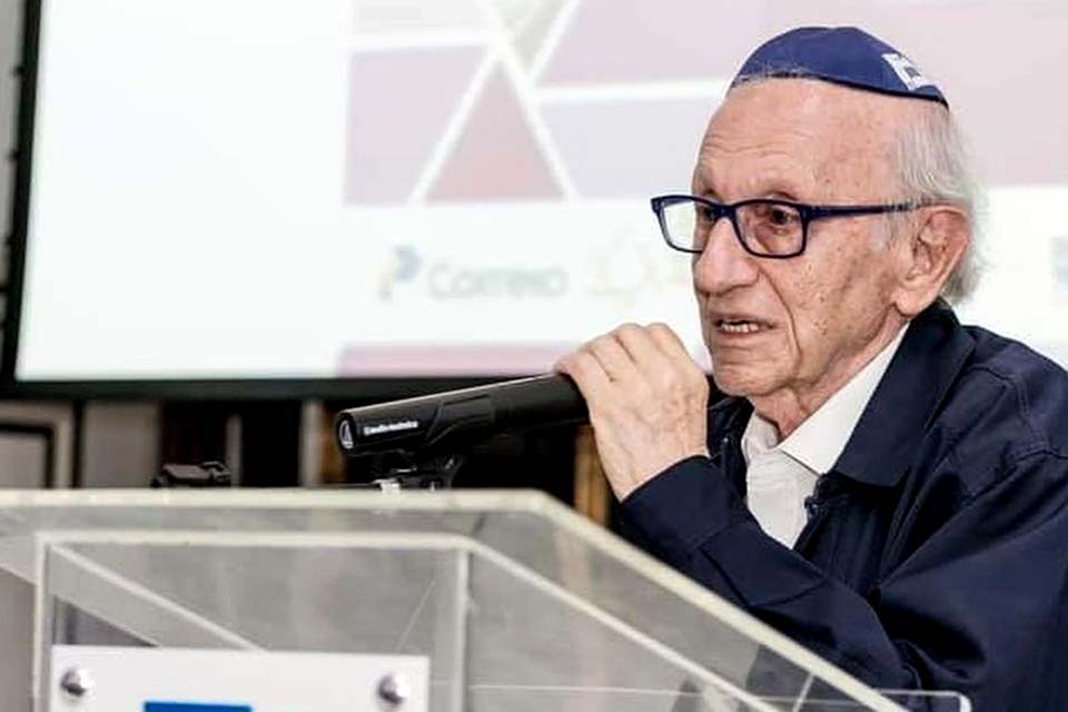 Morre único sobrevivente do holocausto nascido no Brasil