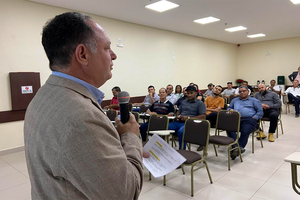 Deputado Pedro Fernandes destaca desafios da gestão municipal em evento do Instituto Rui Barbosa