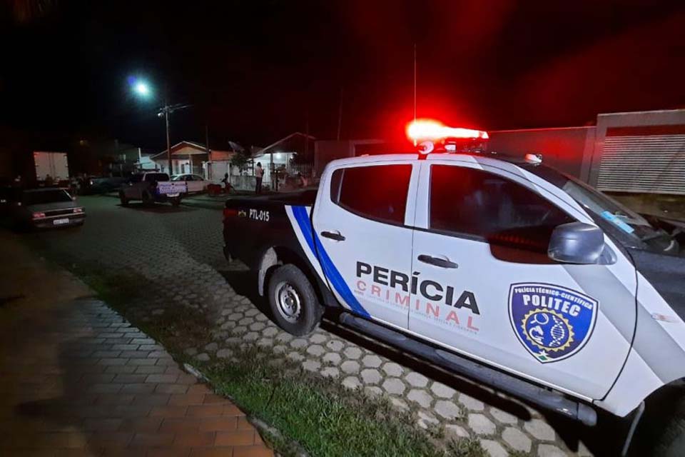 Mulher é morta a tiros dentro de sua própria residência, em Ji-Paraná