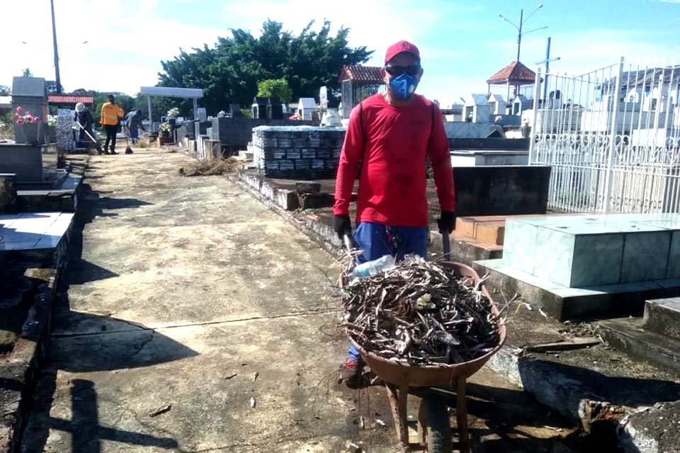 Cemitério de Santo Antônio está limpo e preparado para visitação