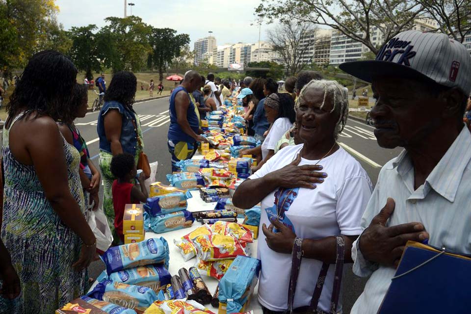 Ação da Cidadania, CNBB e Cáritas vão distribuir alimentos a carentes