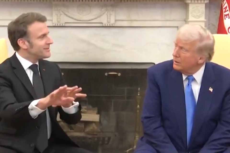 Durante encontro na Casa Branca, Macron corrige Trump sobre dinheiro enviado para a Ucrânia