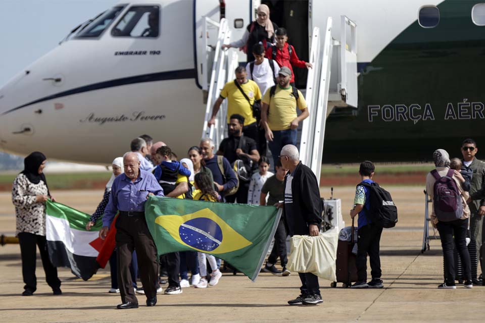 Pela 1ª vez, brasileiros que estavam na Cisjordânia são resgatados