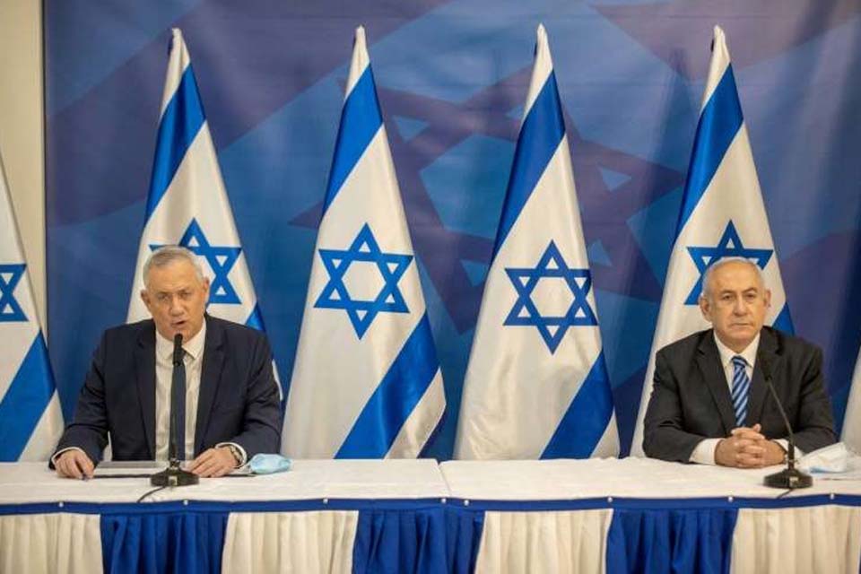 Parlamento de Israel rejeita projeto que pretendia tirar Netanyahu do poder