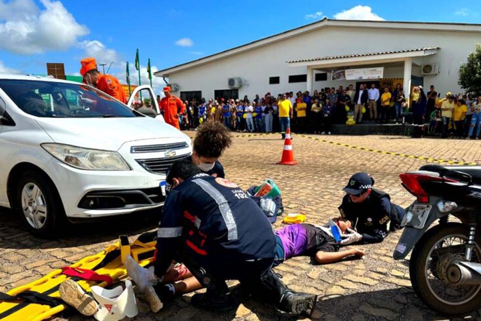 Simulação de sinistro é destaque em mobilização do Detran no Movimento Maio Amarelo