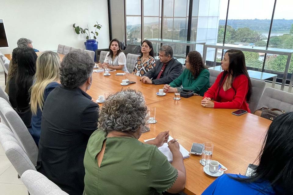 Em reunião institucional, Justiça de Rondônia cobra providências para Lar do bebê 