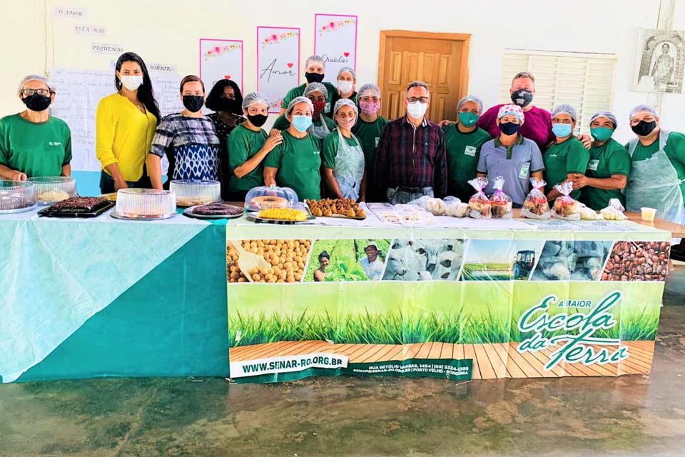 Secretaria de Agricultura promove curso para fabricação de doces e salgados