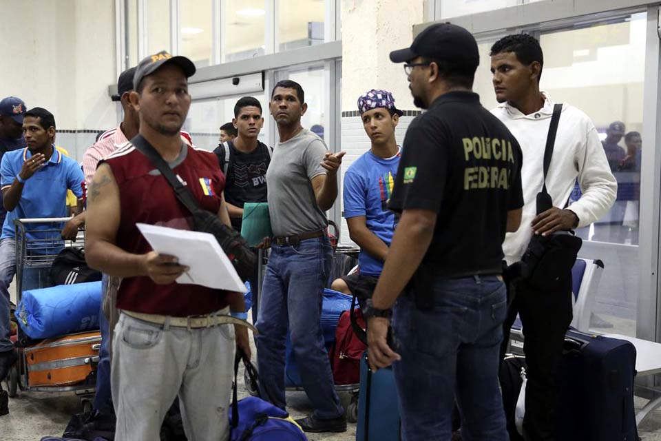 Governo concede status de refugiado a quase 8 mil venezuelanos