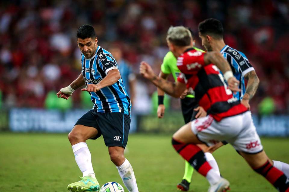 Grêmio recebe Flamengo em jogo de ida da semifinal da Copa do Brasil