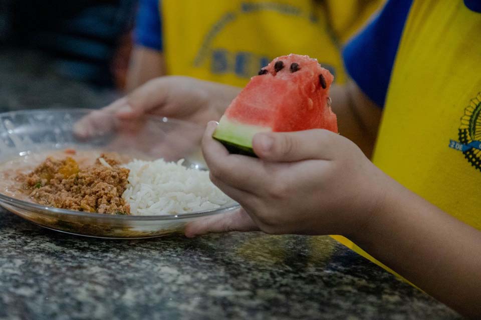 Programa integra ações de saúde e educação nas escolas de Porto Velho; principal foco deste ano é a alimentação