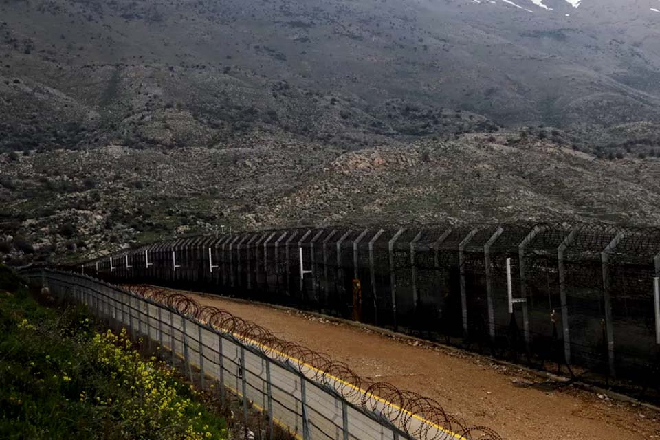 Israel ataca alvos na Síria e mata dez pessoas