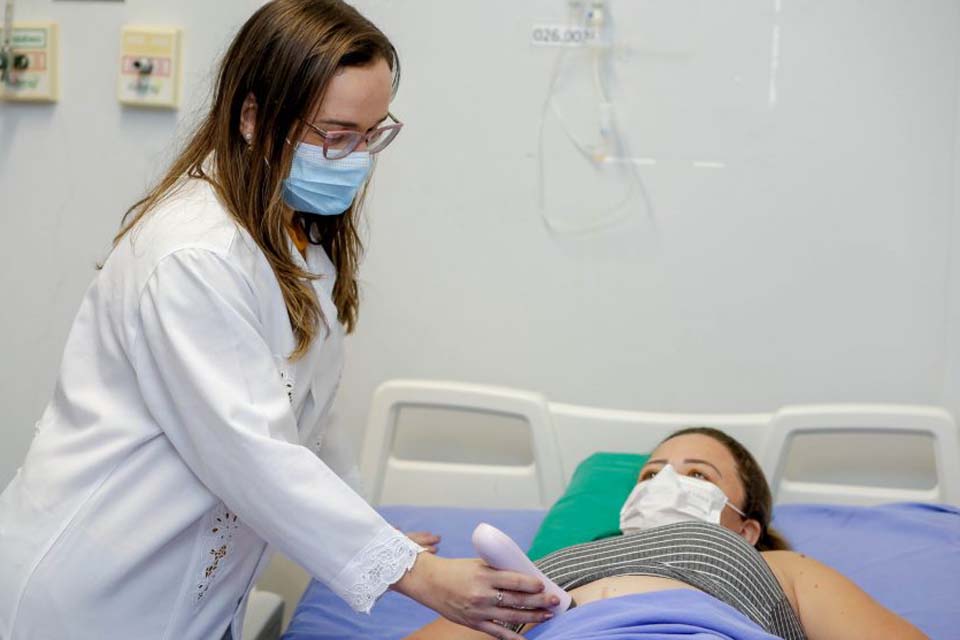 Equipe obstétrica do Hospital de Base Ary Pinheiro recebe capacitação para atendimento às gestantes com covid-19