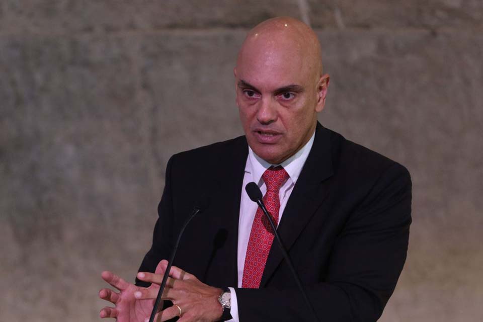 Moraes abre inquérito contra dirigentes do Google e do Telegram