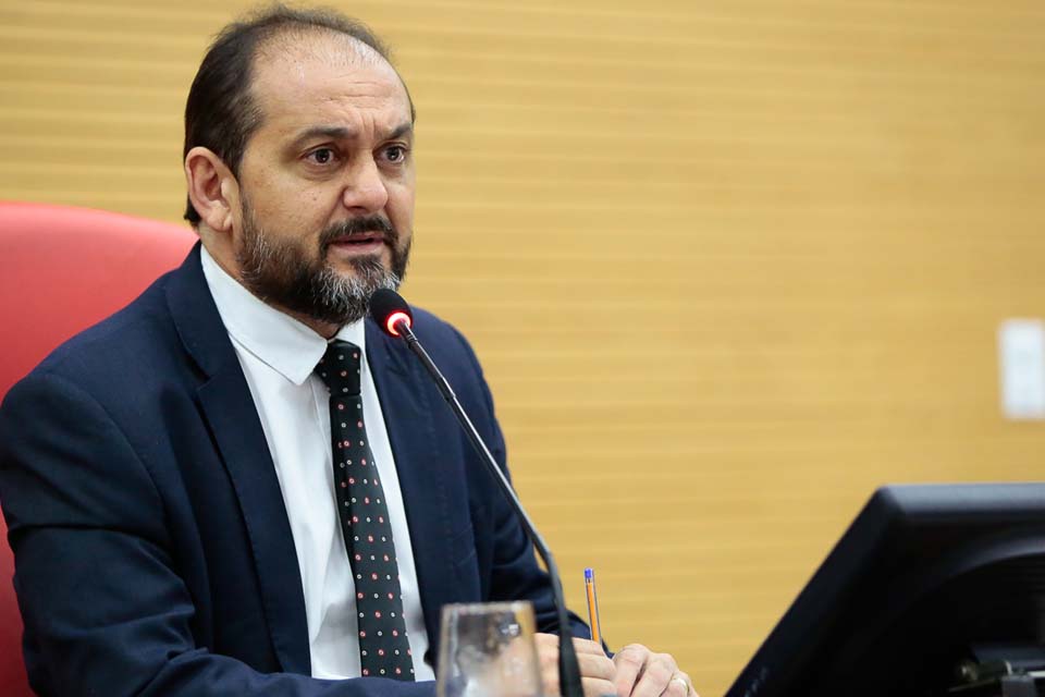 Parque de Exposição de Rolim de Moura ganha barracões construídos com emenda articulada pelo deputado Laerte Gomes