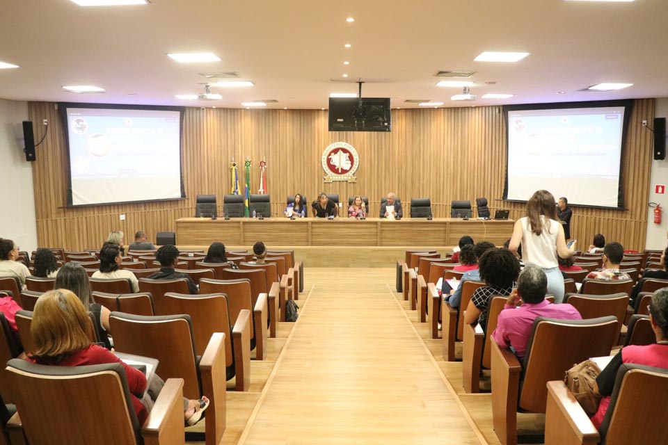 1º Seminário de Prevenção da Gravidez na Adolescência é realizado em Porto Velho; evento promoveu debates entre profissionais 