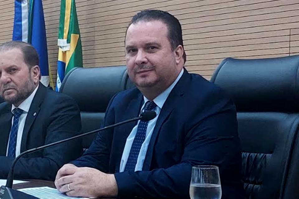 Deputado Dr. Luís do Hospital celebra decreto que amplia isenção de IPVA para PcD em Rondônia