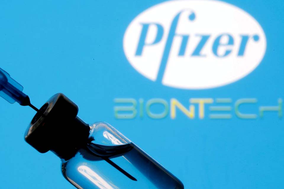 Pfizer e BioNTech iniciam teste de vacina contra covid-19 em crianças