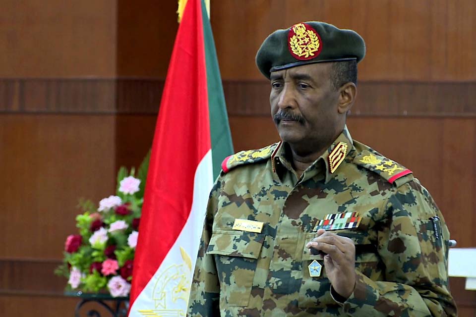 Novo chefe do Conselho Soberano do Sudão toma posse