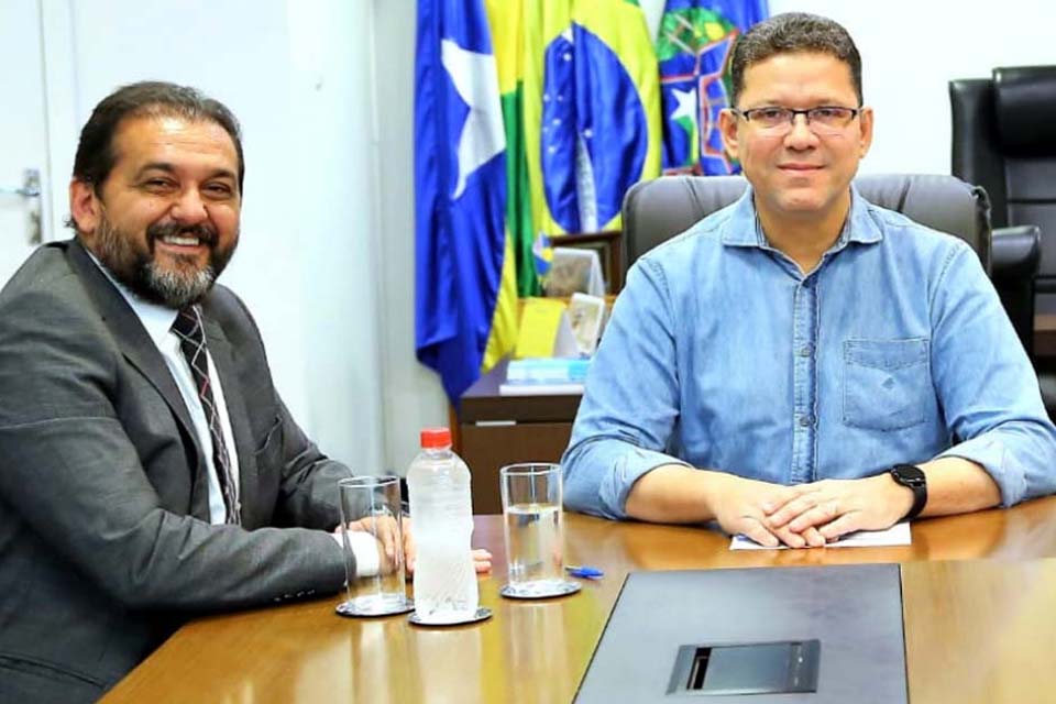 Laerte Gomes comemora aprovaçao lei que isenta motos de até 170cc de pagamento do IPVA