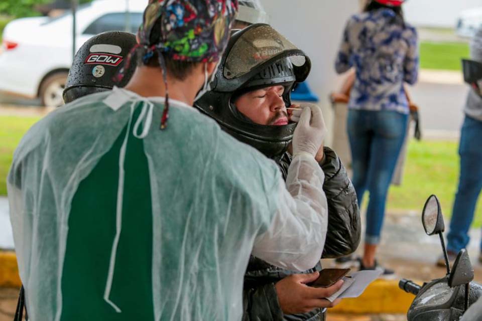 Drive-thru de testagem rápida para covid-19 atendeu 882 pessoas no município