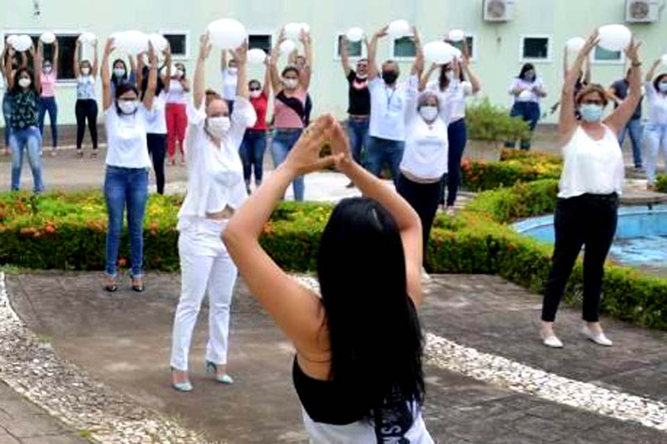 Servidores municipais participam de ação em alusão a campanha “Janeiro Branco”