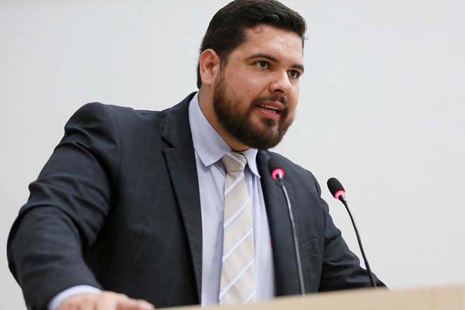 Deputado Jean Oliveira lamenta falecimento do subtenente PM David da Silva