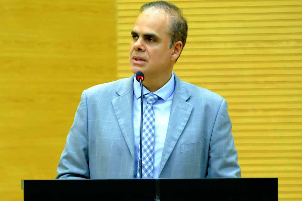 Deputado Alan Queiroz pede apoio à Sejucel para realização da Marcha para Jesus em Guajará-Mirim