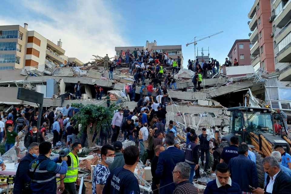 Forte terremoto atinge Mar Egeu, Turquia e Grécia