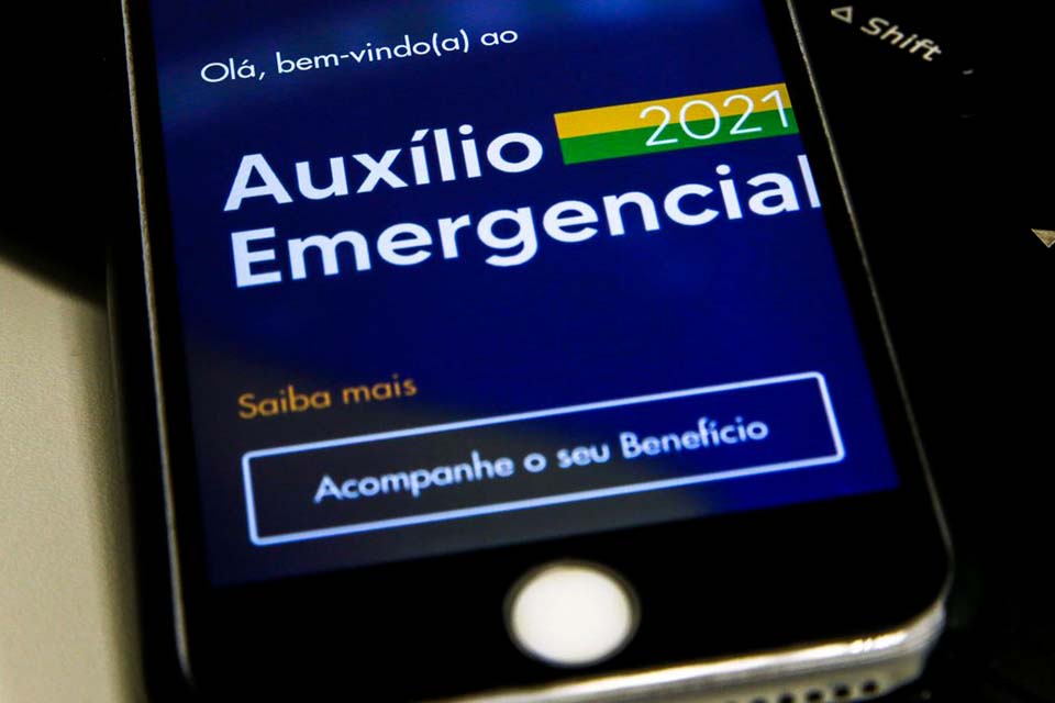 Caixa paga 3ª parcela do auxílio emergencial para nascidos em janeiro