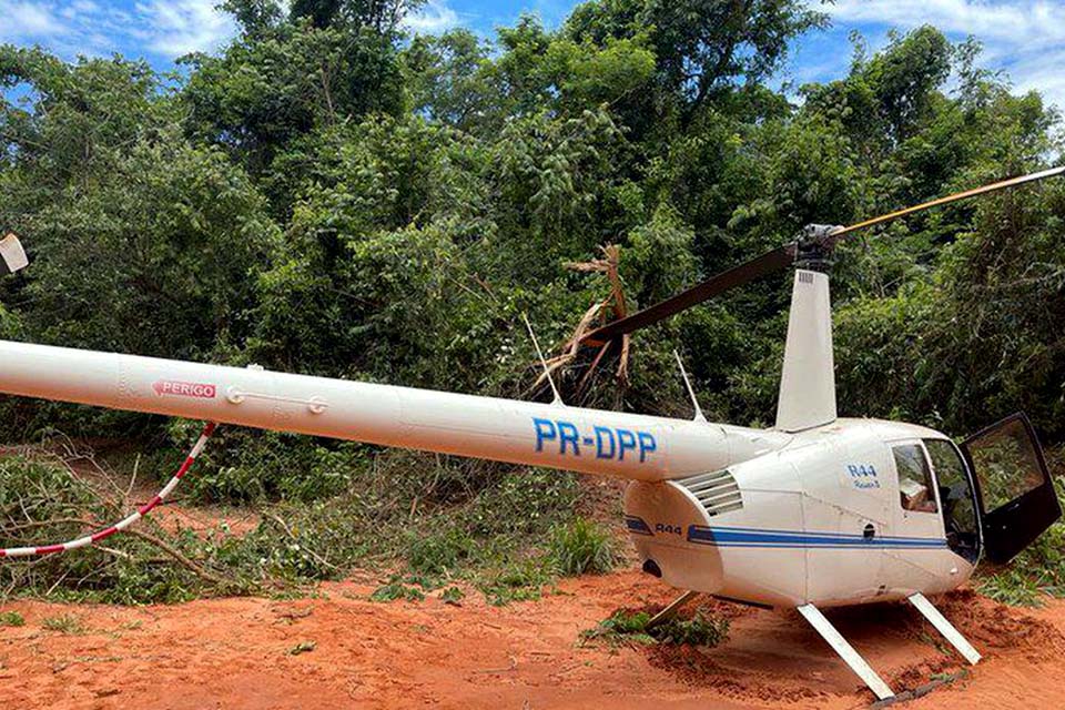 Polícia Federal apreende helicóptero com cerca de 200 quilos de cocaína