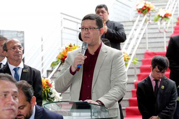 Governador Marcos Rocha pede trabalho conjunto para aumentar capacidade de investimento do Estado durante inauguração da sede da ALE