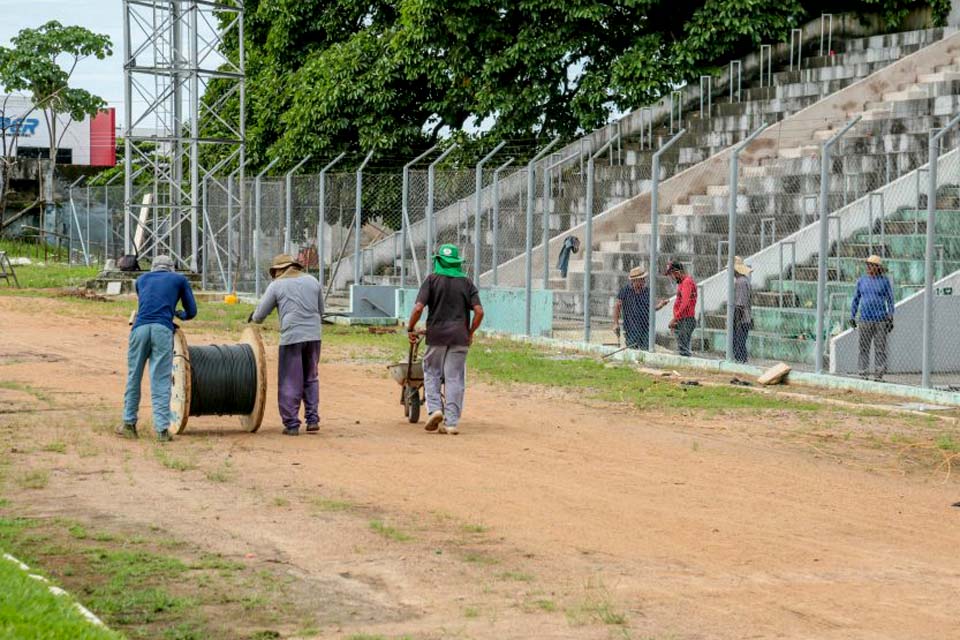 Estádio Aluízio Ferreira passa por benfeitorias para receber competições estaduais e nacionais