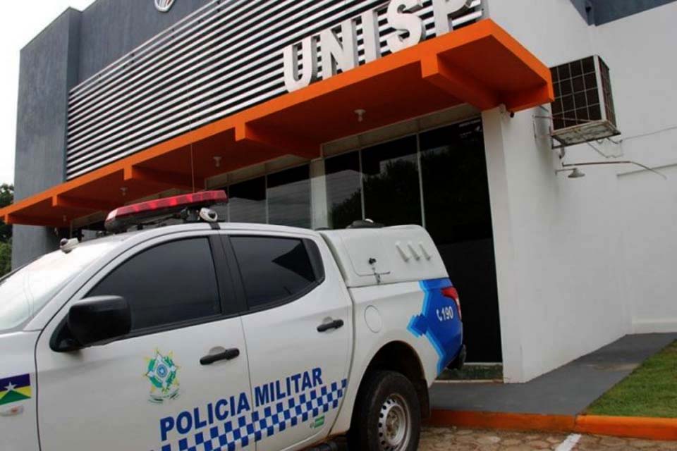 Polícia apreende armas e drogas e conduz dois suspeitos para UNISP 