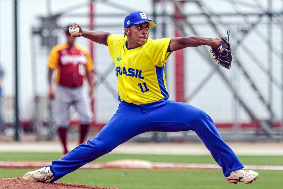 Brasil surpreende e bate Venezuela na estreia no beisebol no Pan