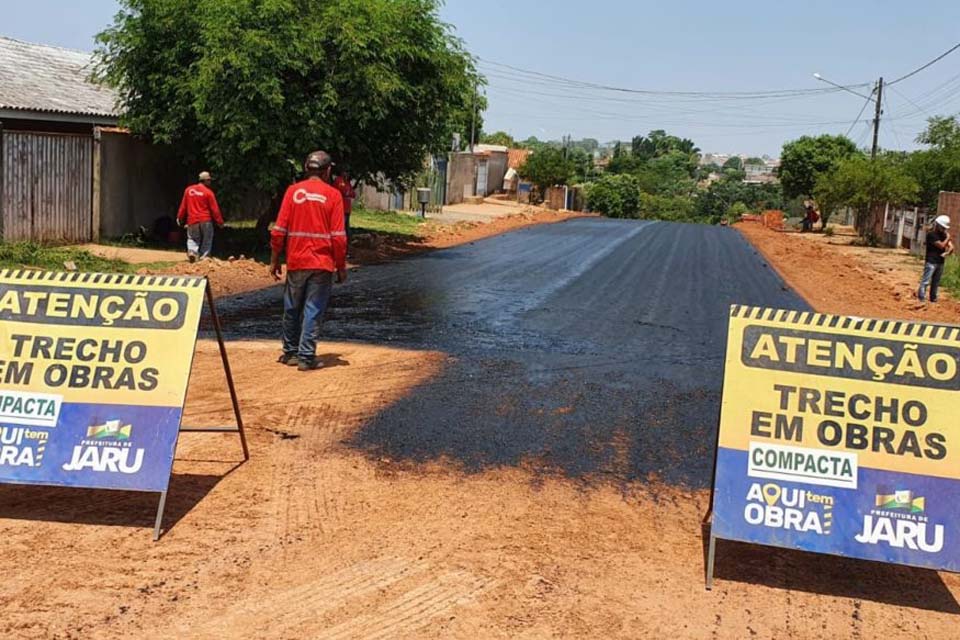 Bairro Jardim dos Estados tem mais uma via contemplada com as obras de pavimentação asfáltica