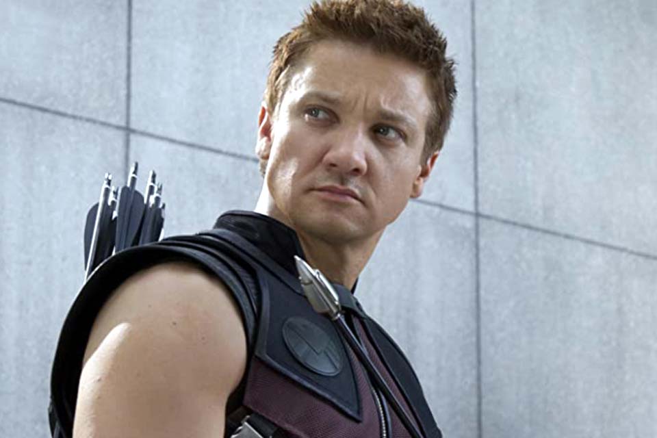 Jeremy Renner passa por duas cirurgias e segue na UTI; ator está consciente e falando