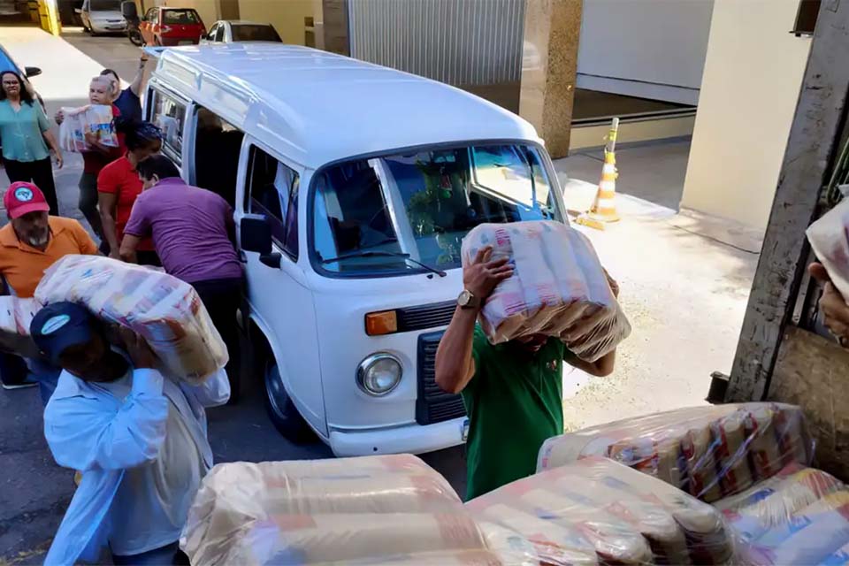 Gaza: Brasil entrega 11 toneladas de alimentos doados pelo Movimento dos Trabalhadores Sem Terra